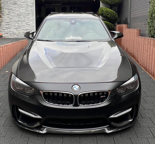 BMW M4 F82 Carbon Motorhaube Powerdome
