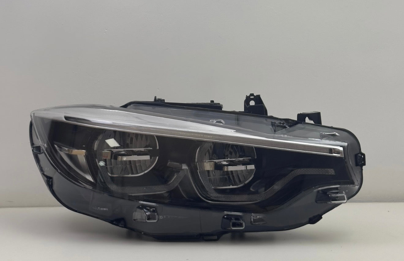 Adaptive LED Scheinwerfer F32 LCI mit Gelben DRL Ringen